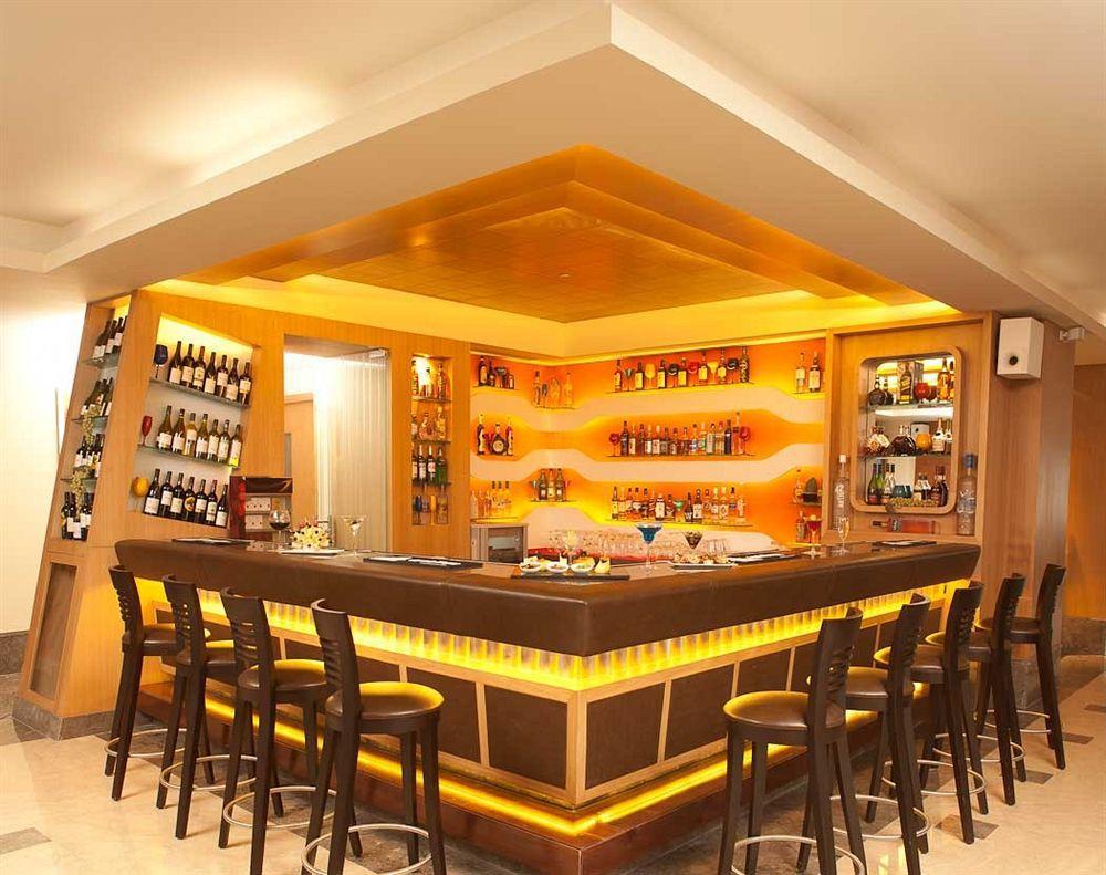 Radisson Blu Suites Gurgaon Exterior photo