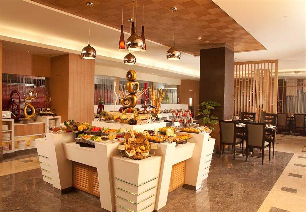 Radisson Blu Suites Gurgaon Exterior photo