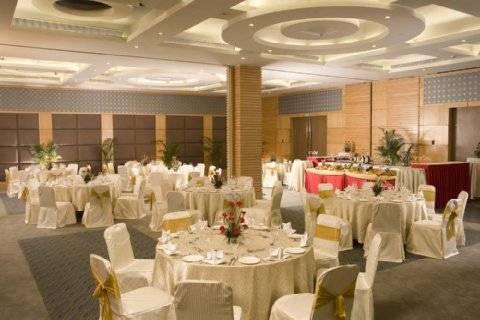 Radisson Blu Suites Gurgaon Exterior photo
