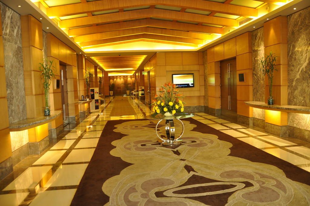 Radisson Blu Suites Gurgaon Exterior photo