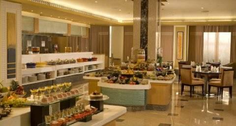 Radisson Blu Suites Gurgaon Restaurant photo